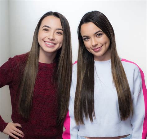 Merrell Twins Merrell Twins Girls With Dimples Merell Twins