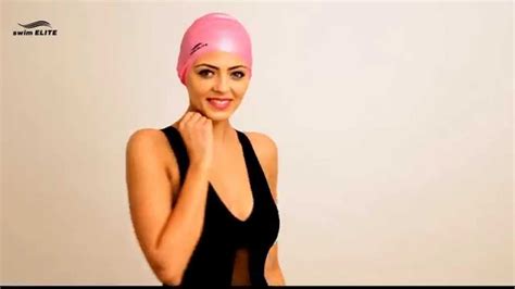 Swimelite Swimwear How To Put On Swim Cap With Long Hair Youtube