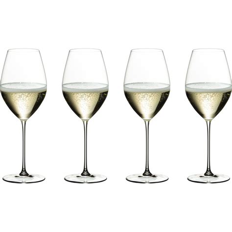 Riedel Vinglass Rødvinsglass And Hvitvinsglass Glass Og Porselen