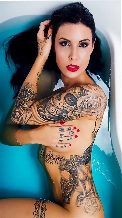 beautiful tattoos on beautiful girls are look well