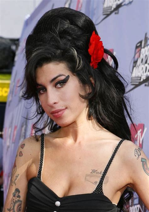 Amy Winehouse Beehive Hairstyle Amy Winehouse Amy Winehouse Birthday
