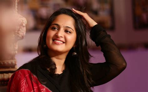anushka shetty cute smile face hd wallpapers for desktop wallpapers and backgrounds