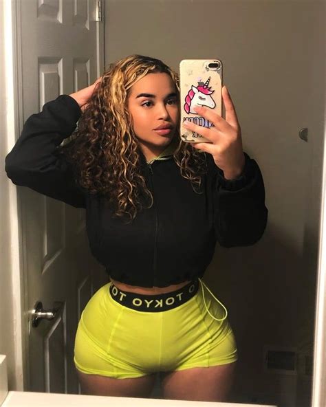 black curves curvy girl outfits beautiful black women selfies