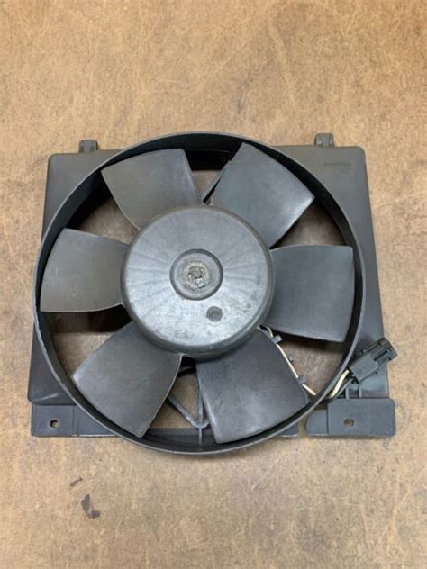 jeep cherokee sport xj   electric cooling fan   blade oem nice ebay