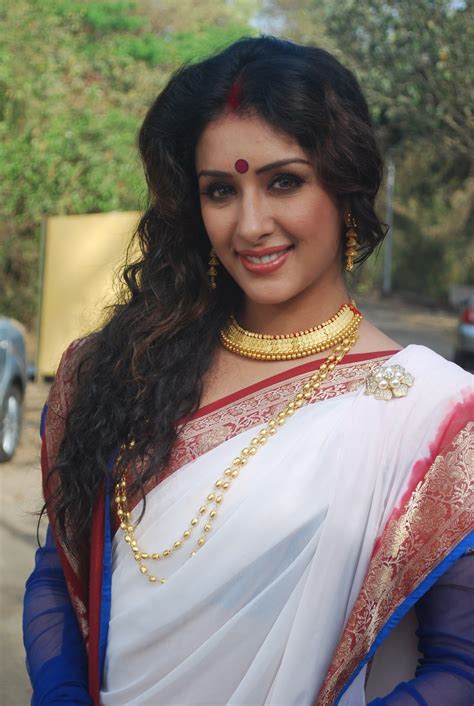 Hot South Indian Actress Samiksha Photo Shoot Sexy