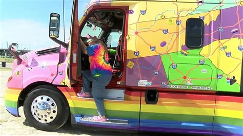 Lgbt Truckers Ride Around Tampa To Help Spread Awareness