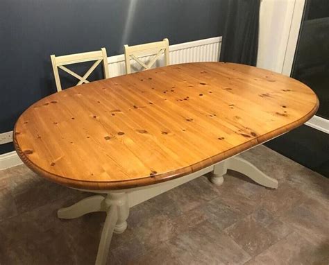 country style pine oval extending kitchen dining table  eastbourne
