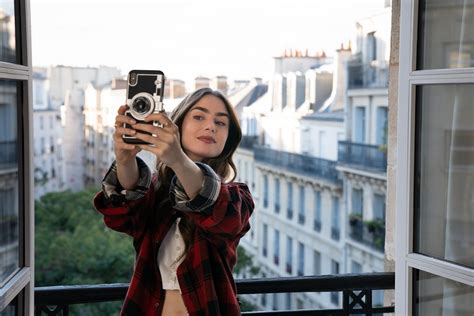 Emily In Paris Review A Seductive Fantasy Of Millennial