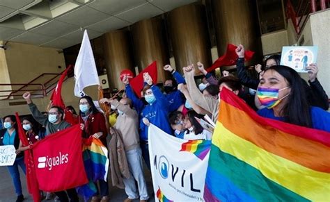 Love Is Love Chile Legalises Same Sex Marriage After Decade Long Fight