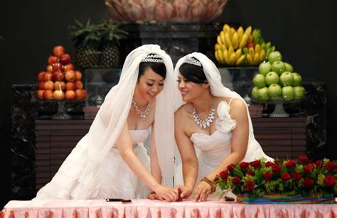 taiwan becomes first asian country to legalise same sex marriage