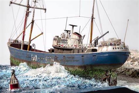revell fishing trawler  abandoned radio london pirate radio station model sailing