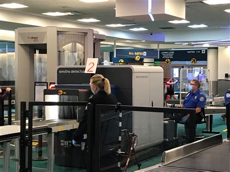 tsa installs     scanner  bishop international airport