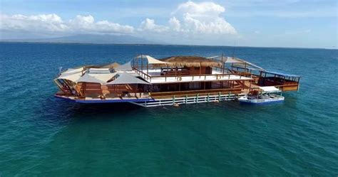 The New Floating Bar Of Lakawon Island A Negros