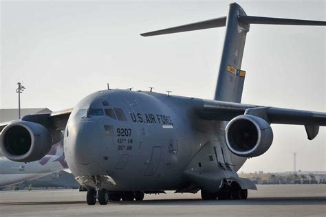air force cargo planes    job   fight