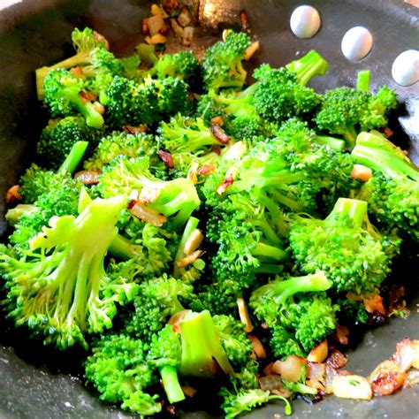 broccoli fresh green  cooking