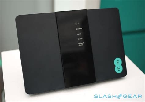 ee doublespeed lte   july  ac router