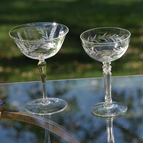 Vintage Etched Cocktail Martini Glasses Set Of 4 Vintage Set Of 4