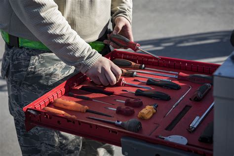 weapons loaders compete  quarterly load crew competition nellis air force base news