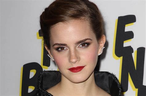 Emma Watson Not A Make Up Fan Daily Star