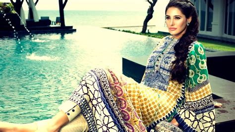 nargis fakhri hottest latest photoshoot in bikini hd