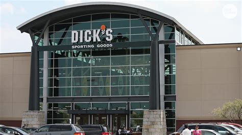 Dick S Sporting Goods Walmart Kroger Companies Limit Guns Ammo