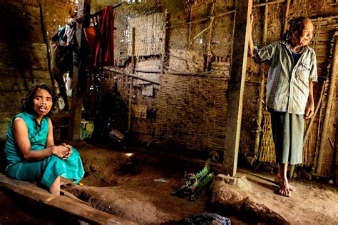 shocking photos of indonesia s mentally ill patients show