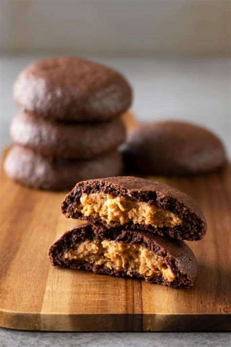 peanut butter chocolate cookies recipe el mundo eats