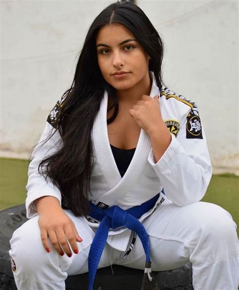 Pin By John Gavin On Martial Arts Women Martial Arts Girl Female