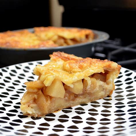 Honey Crisp Apple Pie With Cream Cheese Crust Recipe