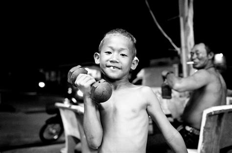 Documental De Los Niños Boxeadores De Tailandia Cn 中国