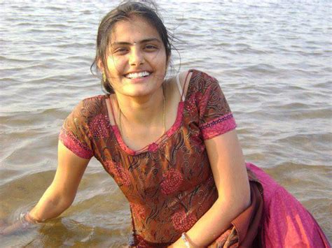 free cute indian college girls and pakistani girls and house wife biography hot aunties kerala