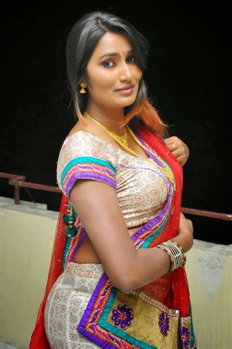 Actress Swathi Naidu Hot Navel Show Images Cap