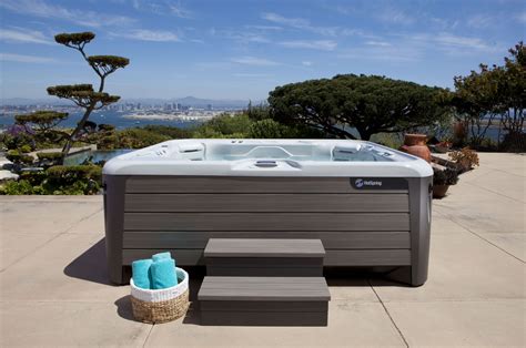 hotspring spas grigg pools  outdoor living
