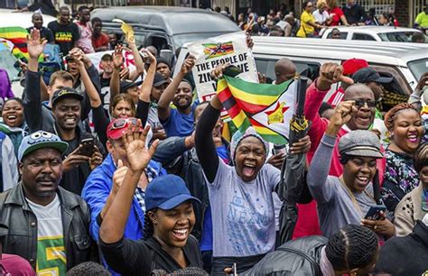 ciudadanos de zimbabue salen a protestar contra mugabe fotos notitotal