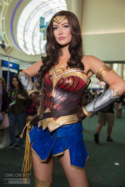 29 of the hottest cosplay girls at comic con no pop ups american grit