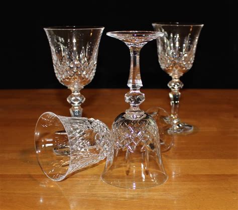 vintage set of 4 cut crystal wine glasses diamond design