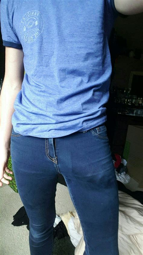 joey street on twitter twink with a nice big dick in his tight jeans commando dickprint