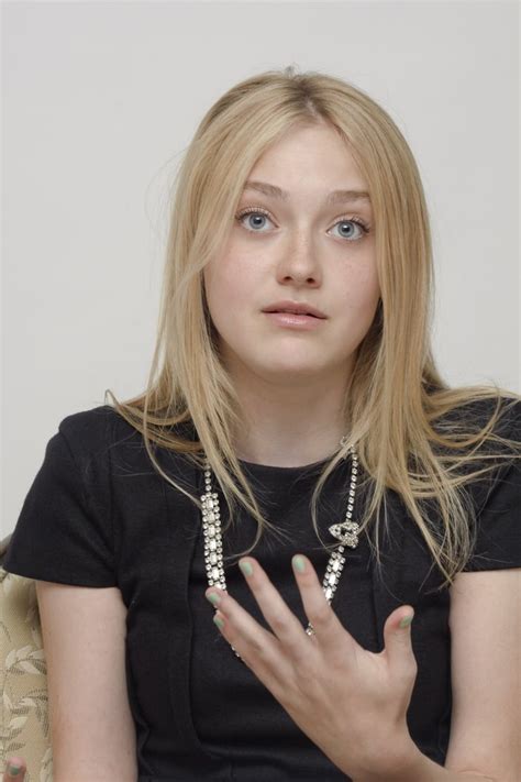 image of dakota fanning