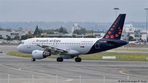booking services  brussels airlines customers airline booking holiday tours