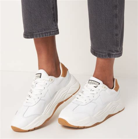 witte sneakers  mellowed