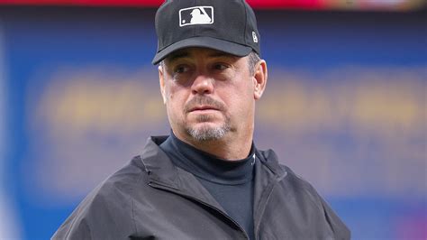 mlb umpire apologizes  tweet referencing assault rifle  civil war iheart