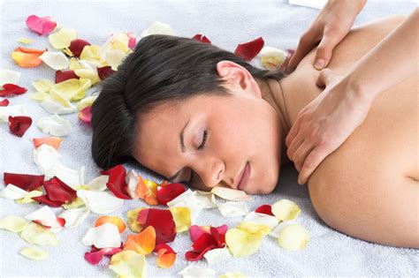 full body massage best for relax your body and mind