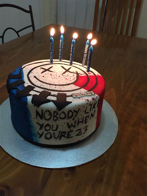 my 23rd birthday cake blew my mind r blink182