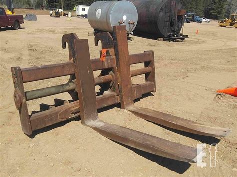 equipmentfactscom heavy duty loader forks  long  auctions