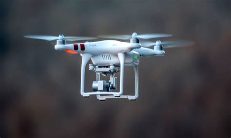 top  flycam drone duoc ua chuong vao nam