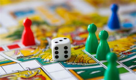 simple family game night games