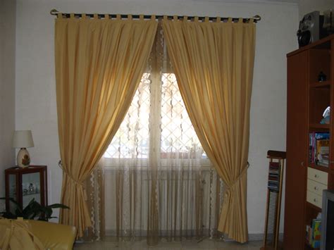 Le porte, i portali, le boiserie, gli arredi e le soluzioni di illuminazione per ambienti domestici e commerciali di new design porte hanno sempre un obiettivo: . Tende Classiche da Interno | Mefi Tende Tecniche Roma