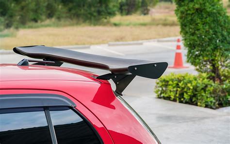 install  rear spoiler   car method cost  dubizzle