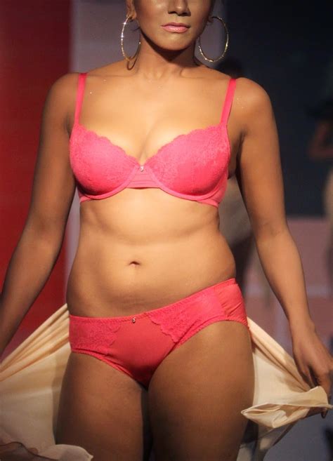 Sri Lanka Bikini Girls Photos Sri Lankan Actress And