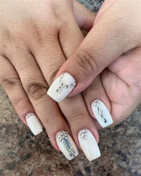 snazzy nails spa home